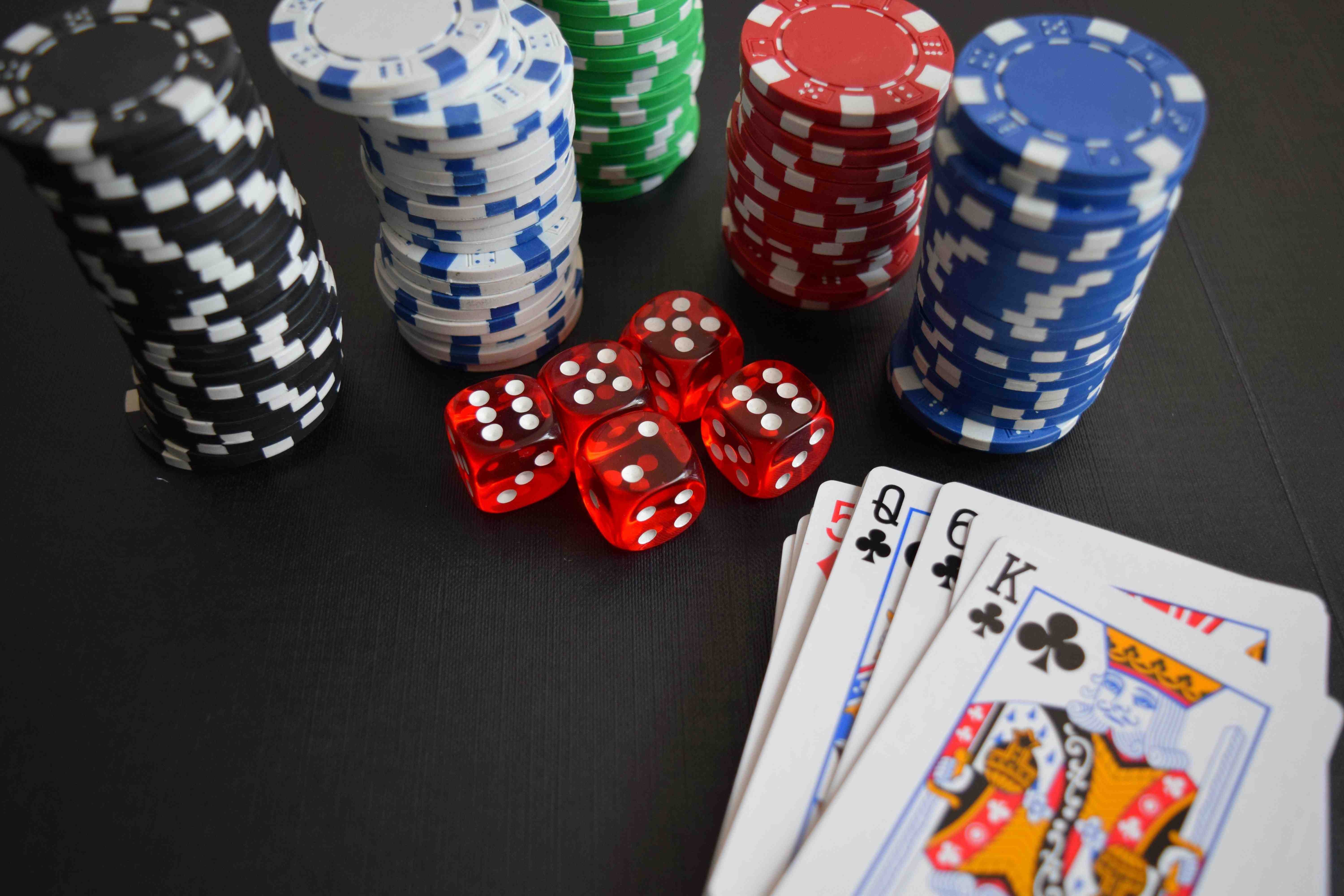 faichai bingo online room interface showing numbered balls and card grid